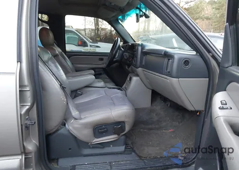 2000 Chevrolet Tahoe All New Ls z USA, uszkodzony, nr VIN 1GNEK13T8YJ208961